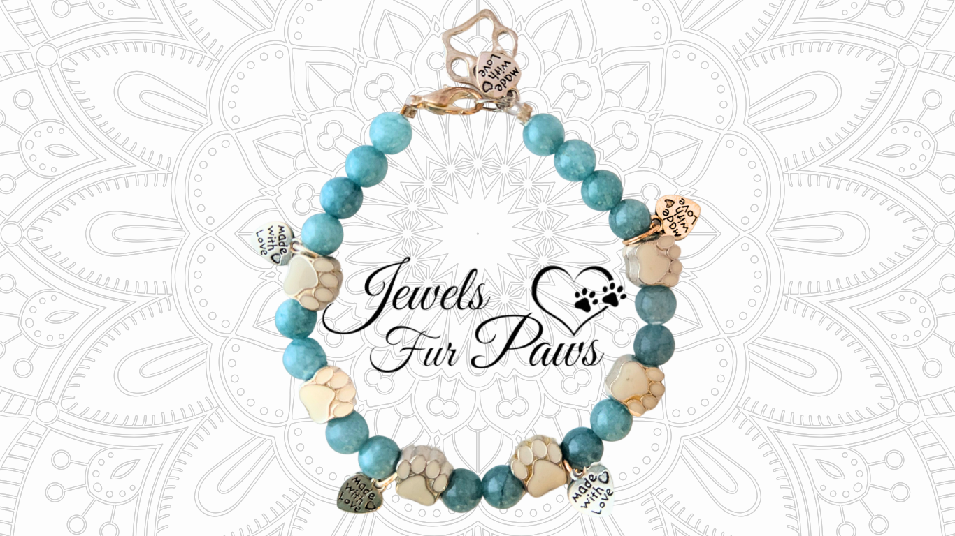 A 9-inch Throat Chakra Necklace for Pets, handcrafted with natural Aquamarine healing beads and elegant paw charms, designed to enhance communication, trust, and emotional balance.